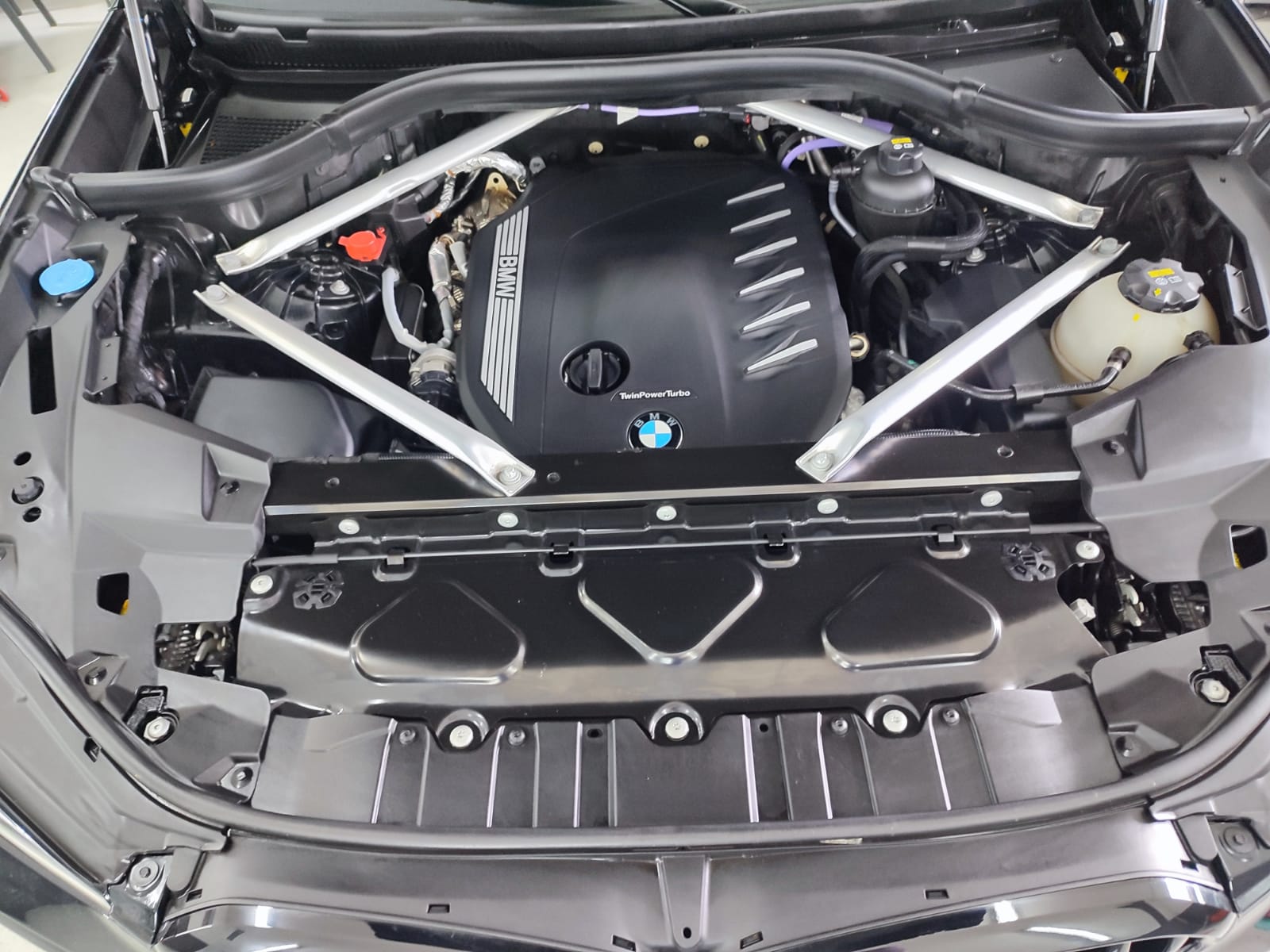 Auto 1