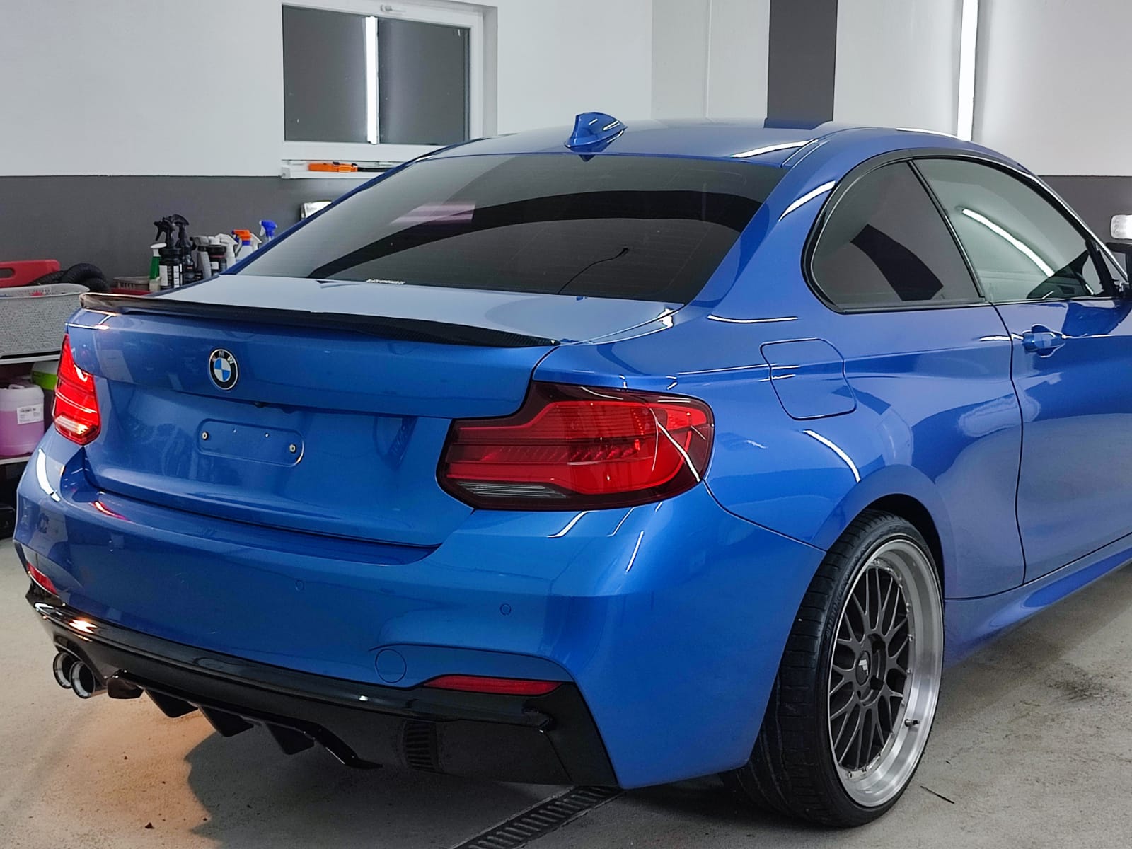 Auto 1